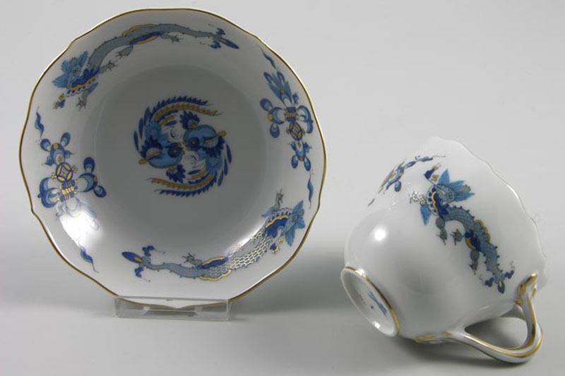 Meissen Moccatasse & UT blauer reicher Drache 1. Wahl  